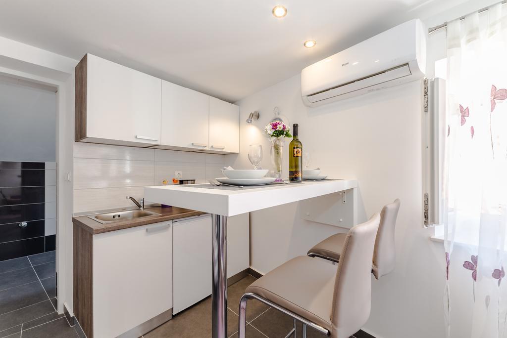 Apartment Luce Mala Zadar Bagian luar foto